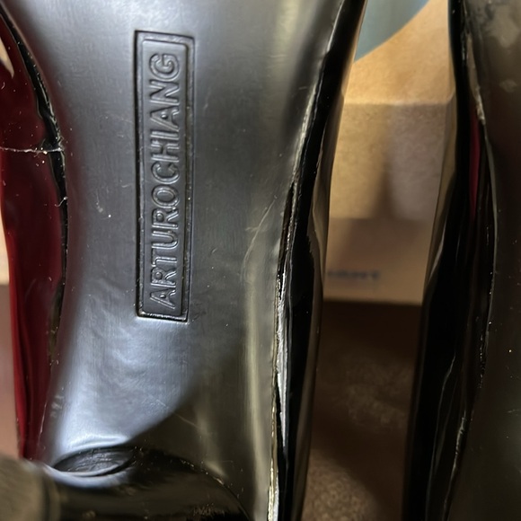 Arturo Chiang Perp Toe Patent Leather Heels in Black Sz 8 - Picture 10 of 11